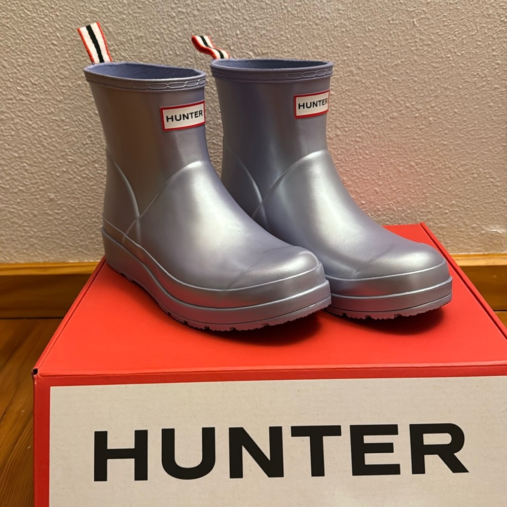 Hunter | Play Short Nebula Boot | Drifting Thisle | 7M